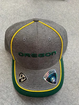 Gray Oregon Ducks Hat With Oregon In Green
