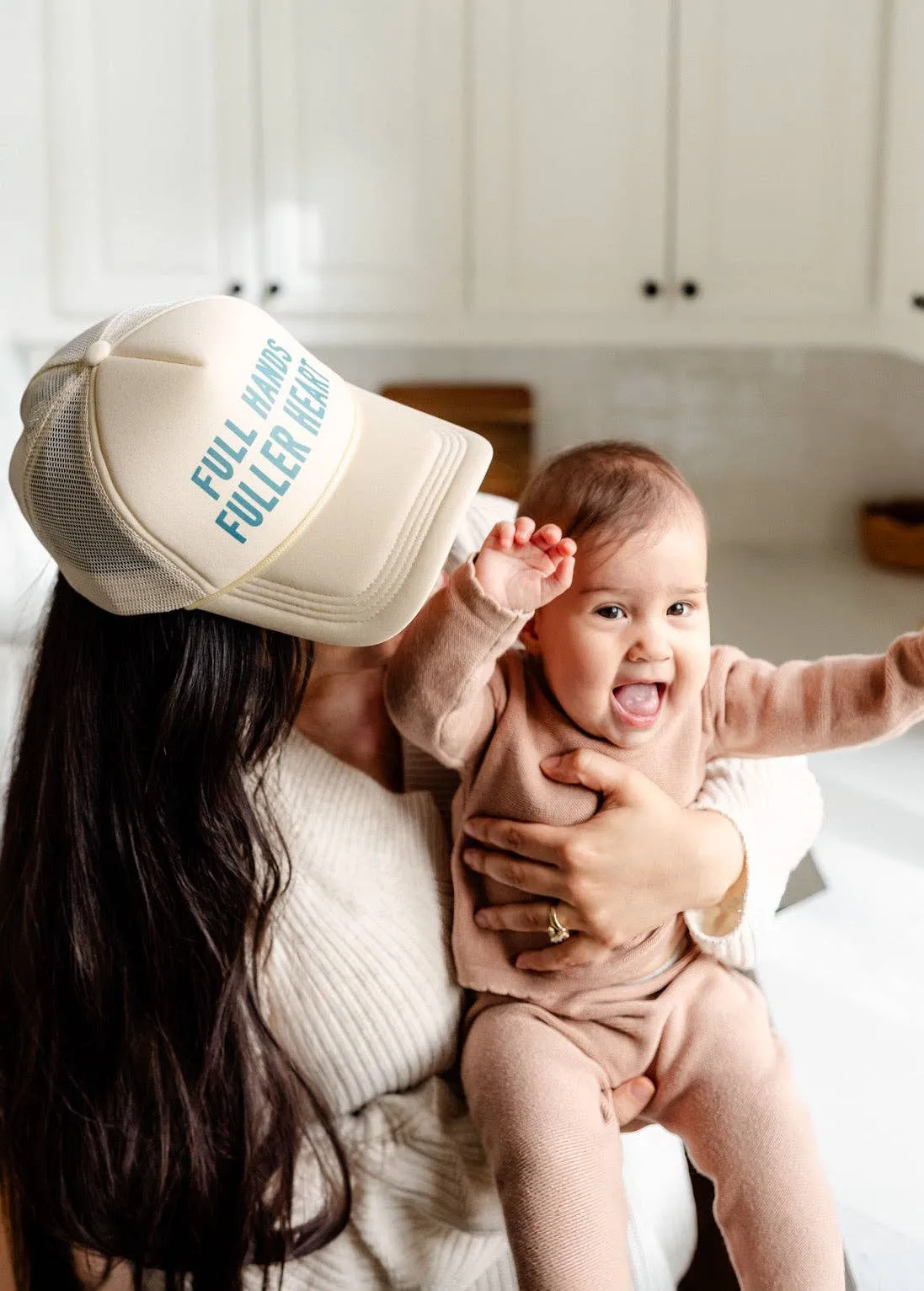 Hat Trucker Style: Full Hands Fuller Heart