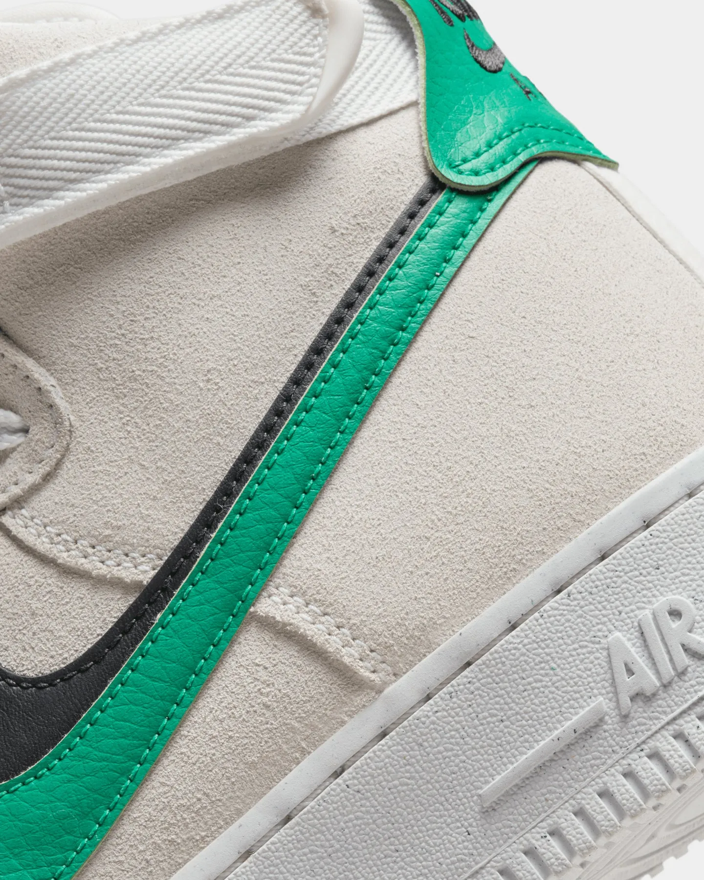 Jordan Women's Air Force 1 High SE Summit White